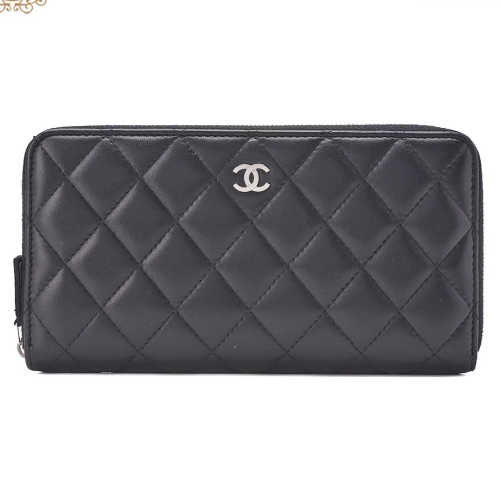 ‼️SOLD‼️Chanel Black Quilted Wallet